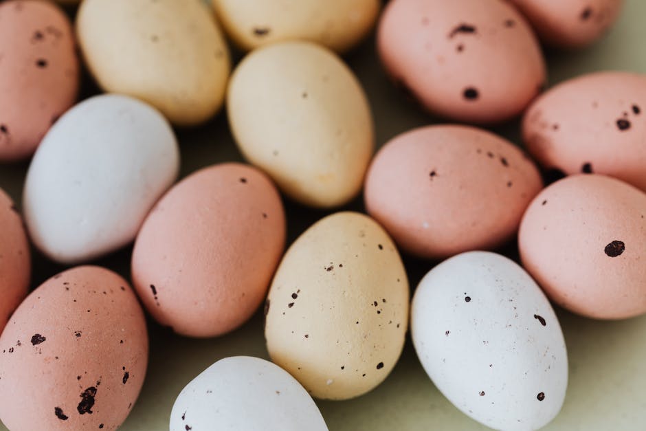Ostern Eier Färben Grund